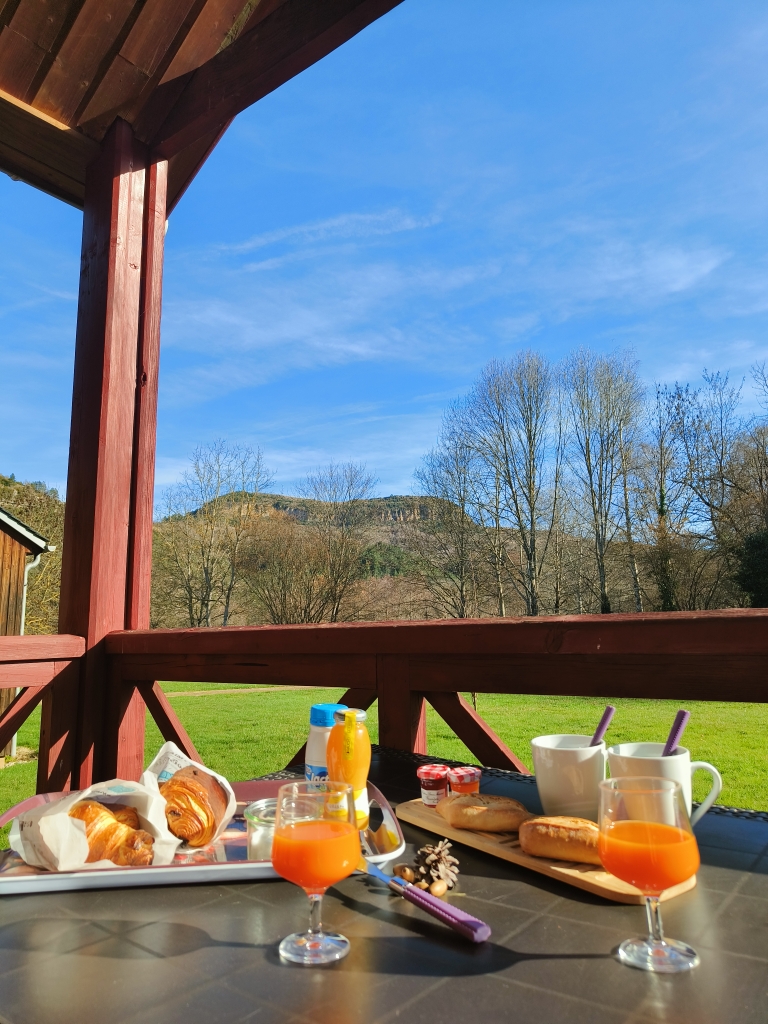 IMG20260224154338 Petit déjeuner aux chalets de la Colagne